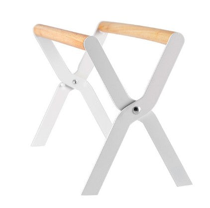 حامل اقماع خشبي